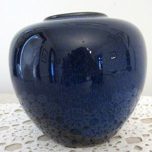 Cobalt blue hombre vase